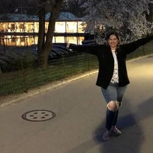 Meet your Posher, Alexandra